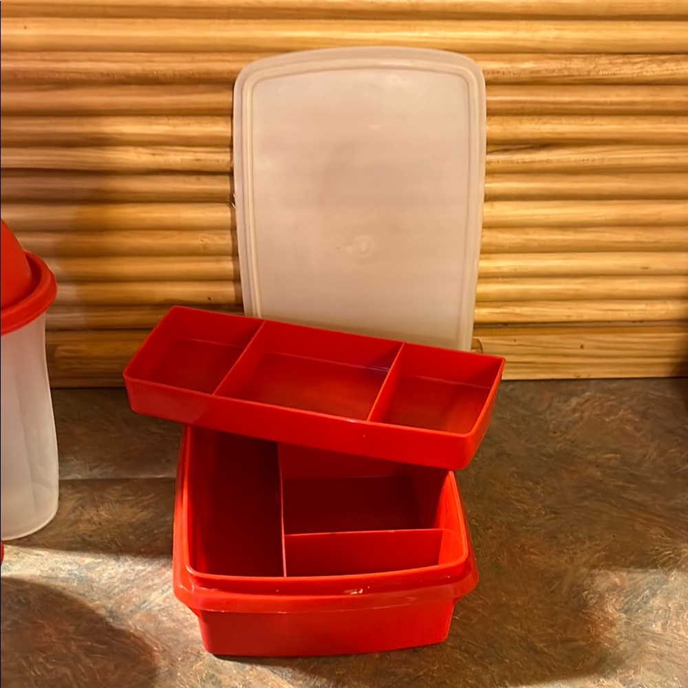 Tupperware pieces - Picture 7 of 8